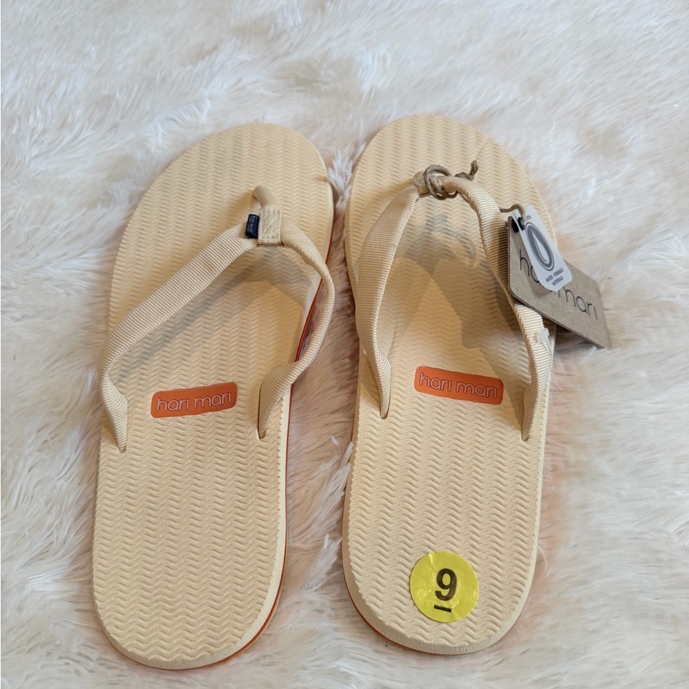 Hari Mari Women's Dunes Flip Flops